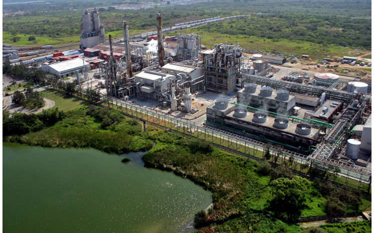 Altamira opera 15.7 millones de toneladas a noviembre