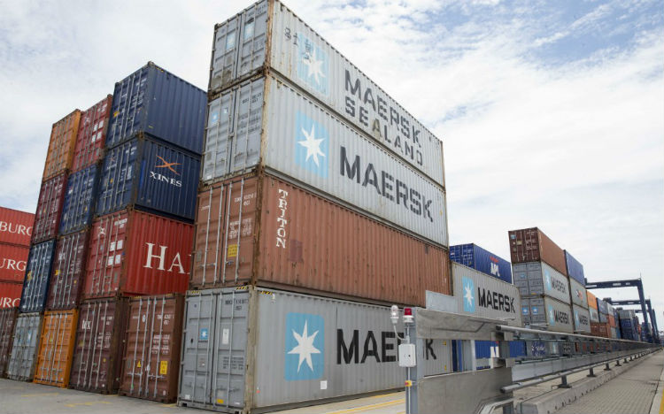 Crece 4% movimiento de TEU en puertos en 2014