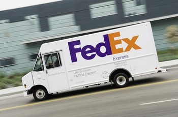 FedEx aumenta en 50% su flota híbrido-eléctrica