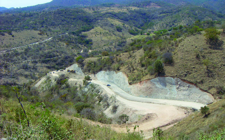 Filial de Grupo México invertirá mil 200 mdd en mina de Perú