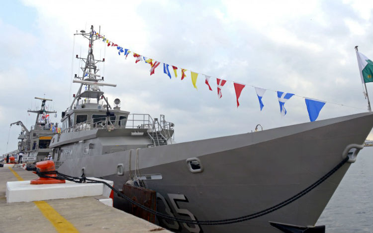 Abandera Peña Nieto nuevas patrullas de la Armada de México
