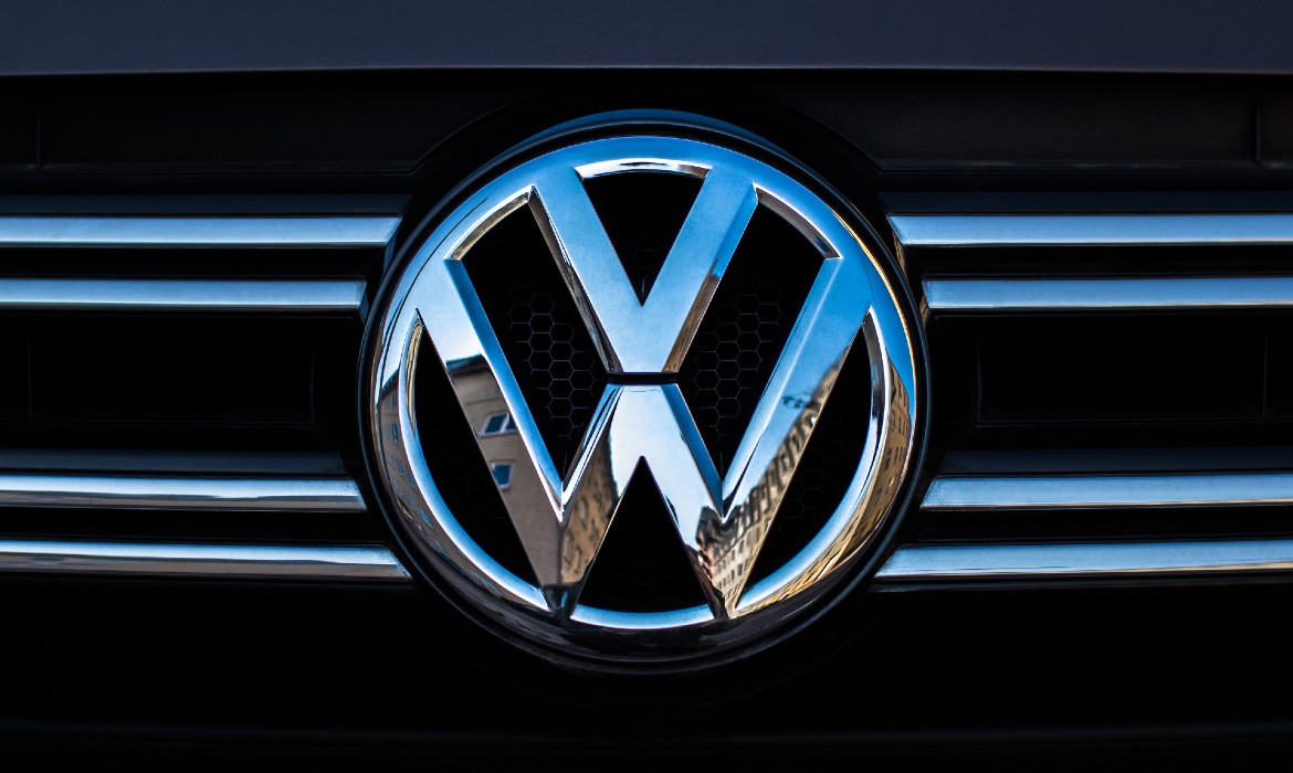 Volkswagen llama a revisión vehículos Transporter en México