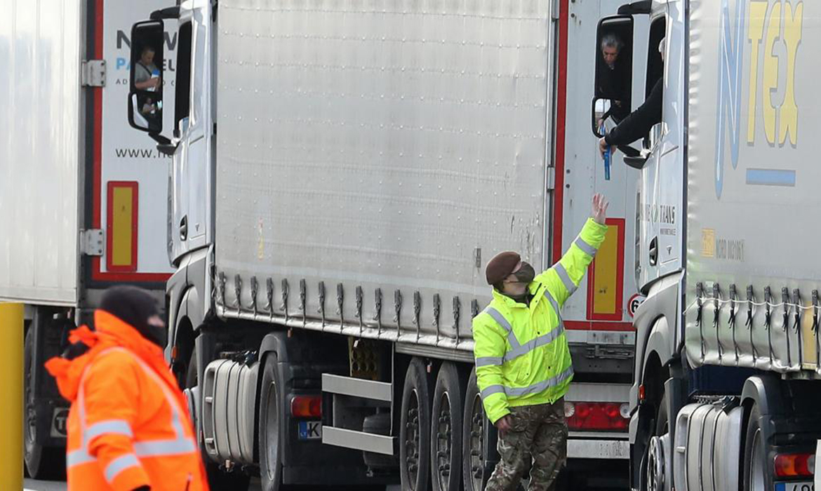 Transportistas piden a Naciones Unidas libertad de movimiento para sus trabajadores