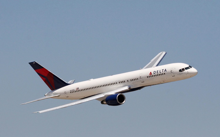Delta Airlines reportó ingresos por 594 mdd 1T de 2015