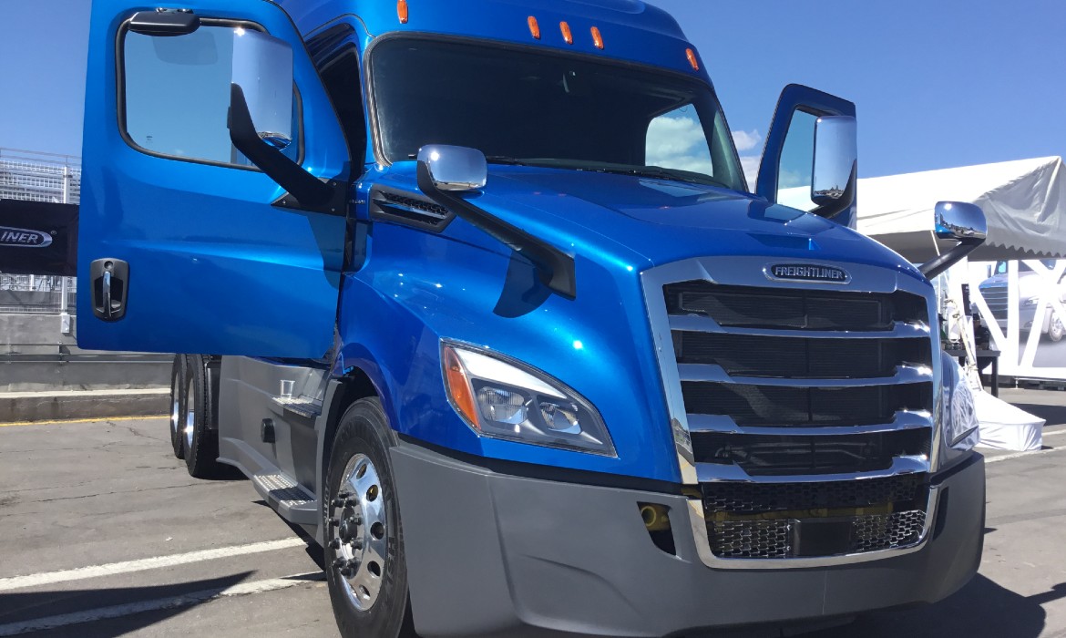 Daimler Trucks México lanza su iniciativa “La Zona Freightliner”