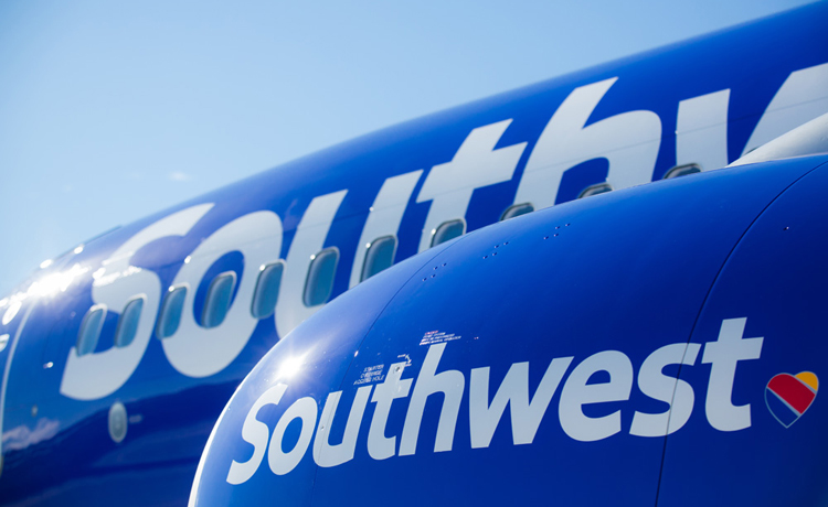 Southwest Airlines reporta utilidades récord en 2014