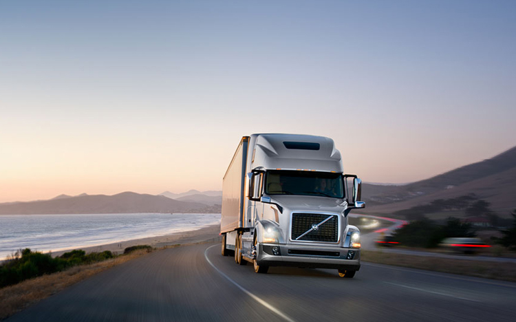 Volvo Trucks deja de comercializar tractocamiones en México