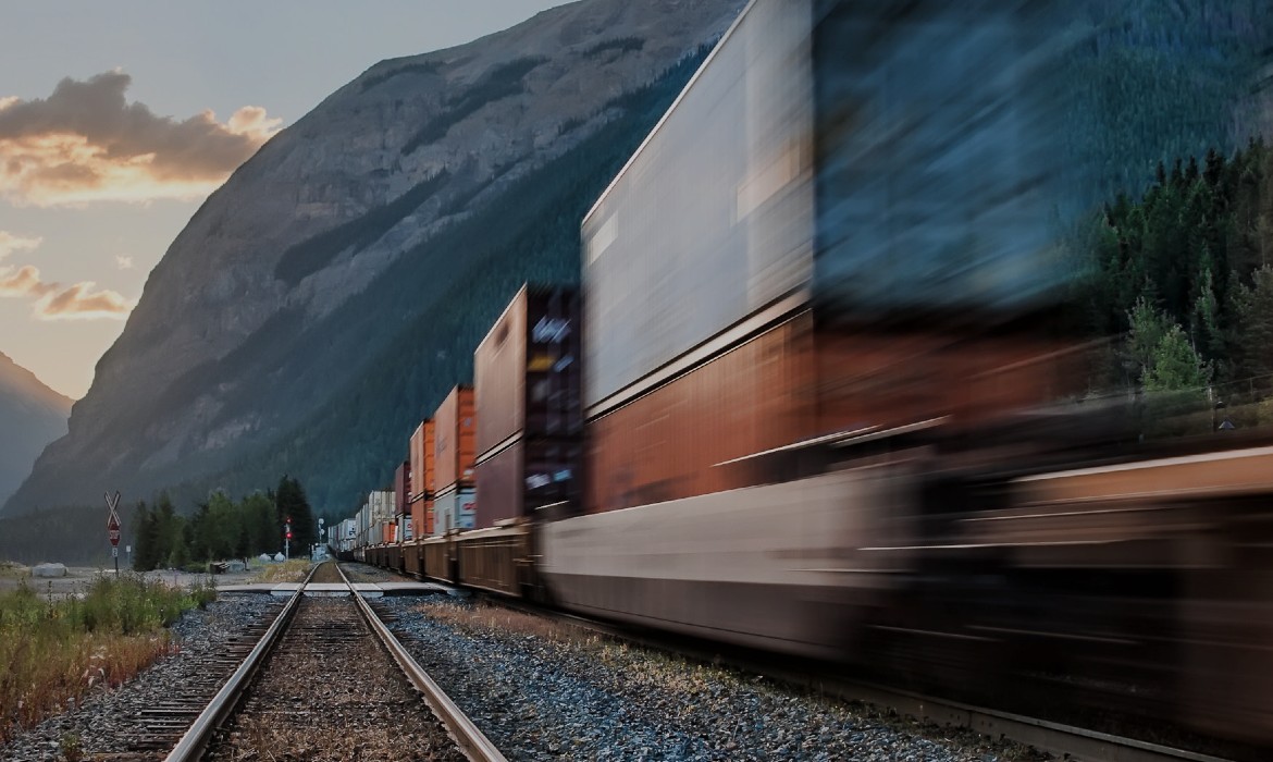 Ferroviarias cargueras “ceden” paso a los trenes de pasajeros en México