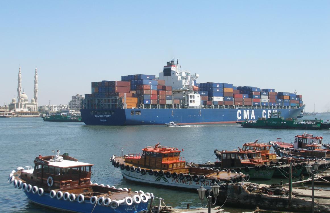 Navieras suspenden en cascada paso por mar Rojo y Canal de Suez