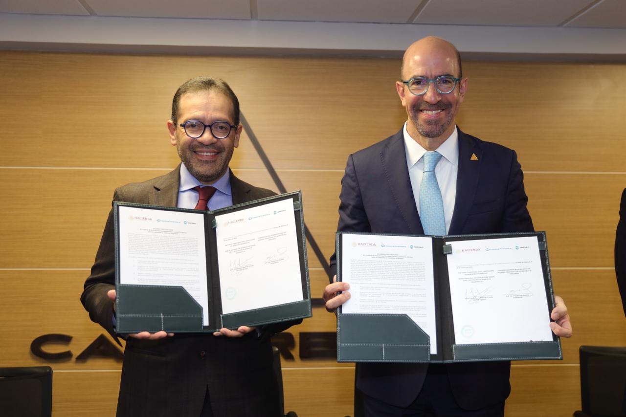 Nafin, Bancomext y CAAAREM firman convenio de fortalecimiento aduanal