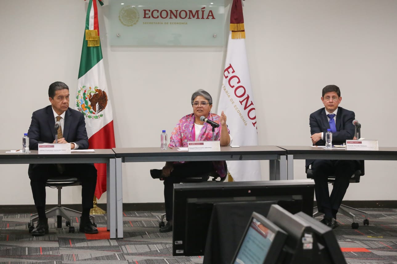 México y EU buscan resolver tema del acero; acuerdan aranceles a países sin tratados comerciales