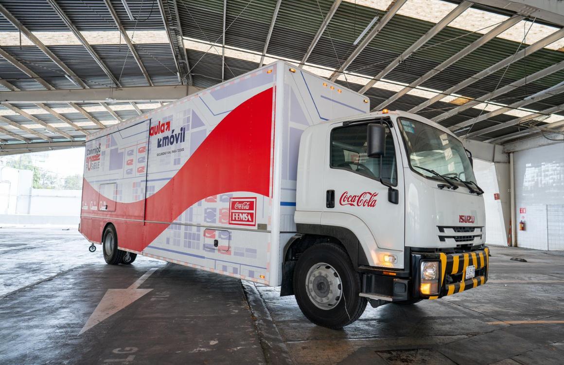 Coca-Cola FEMSA lleva al “banquillo de la capacitación” a sus conductores